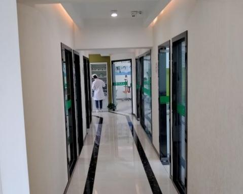 武漢美齊口腔門診部_走廊