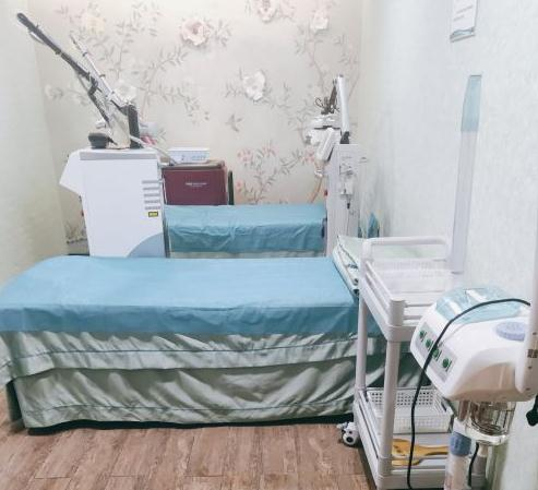 武漢恩吉娜醫(yī)學(xué)美容門診部_治療室