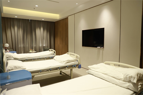 武漢保加醫(yī)療美容門(mén)診部_病房