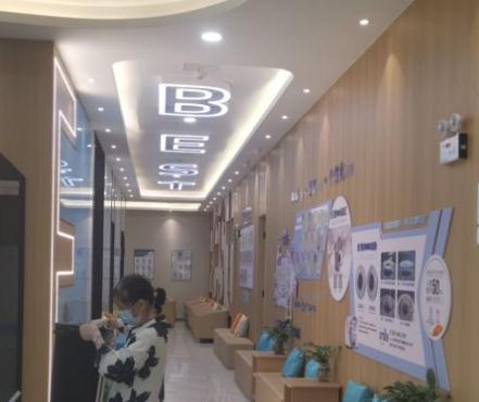 武漢佰視佳眼科門診部_走廊