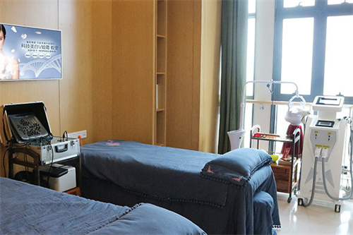 武漢愛爾麗醫(yī)療美容門診部_治療室
