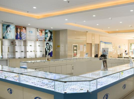 無(wú)錫華廈眼科醫(yī)院_配鏡中心