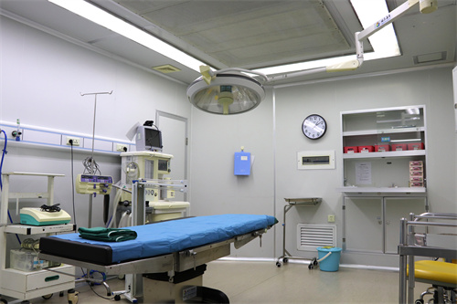 無錫半島醫(yī)療美容門診部_手術室