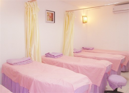 烏魯木齊奧蘭沁醫(yī)療美容醫(yī)院_治療室