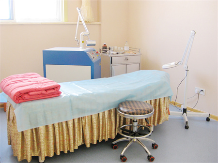 濰坊醫(yī)學(xué)院附屬醫(yī)院整形外科_治療室