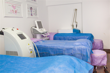 通遼張大夫醫(yī)療美容診所_治療室