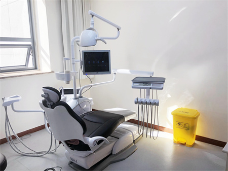 鐵嶺薛家寶醫(yī)療美容門診部_牙科診室