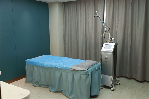 天門江岳醫(yī)療美容診所_治療室