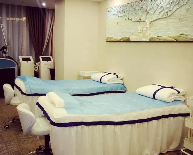 天津菲絲瀾醫(yī)學(xué)美容門診部_治療室