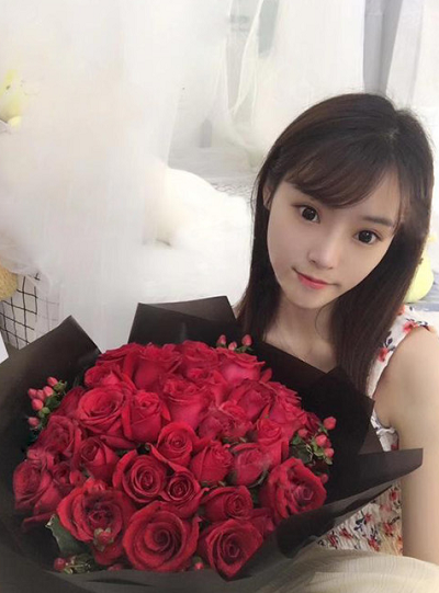 上海玫瑰醫(yī)療美容醫(yī)院楊碩成做硅膠隆鼻案例效果分享