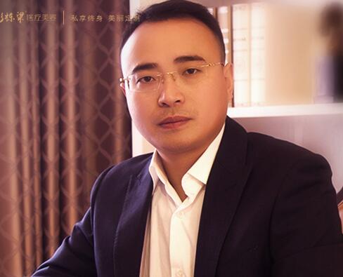 彭?xiàng)澚?/></a></div>
                        <div>
                            <a href=