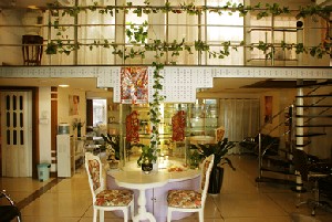 大連張慶東醫(yī)療美容門(mén)診部