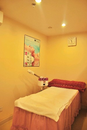 廣州康華清醫(yī)學(xué)美容門(mén)診部